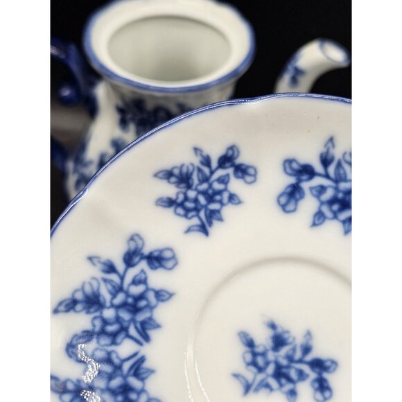 Flow Blue Ironstone Floral Teapot No Lid And Pair Of Teacups W/ Saucers Vintage - Picture 8 of 16